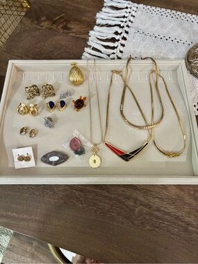 Vintage Avon Jewelry Lot